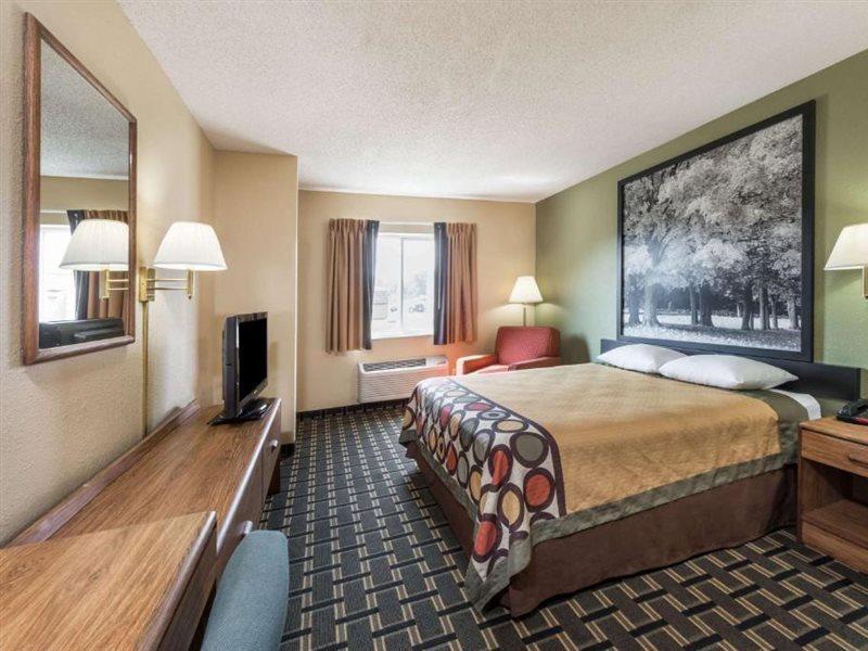 Super 8 By Wyndham Greenville Buitenkant foto