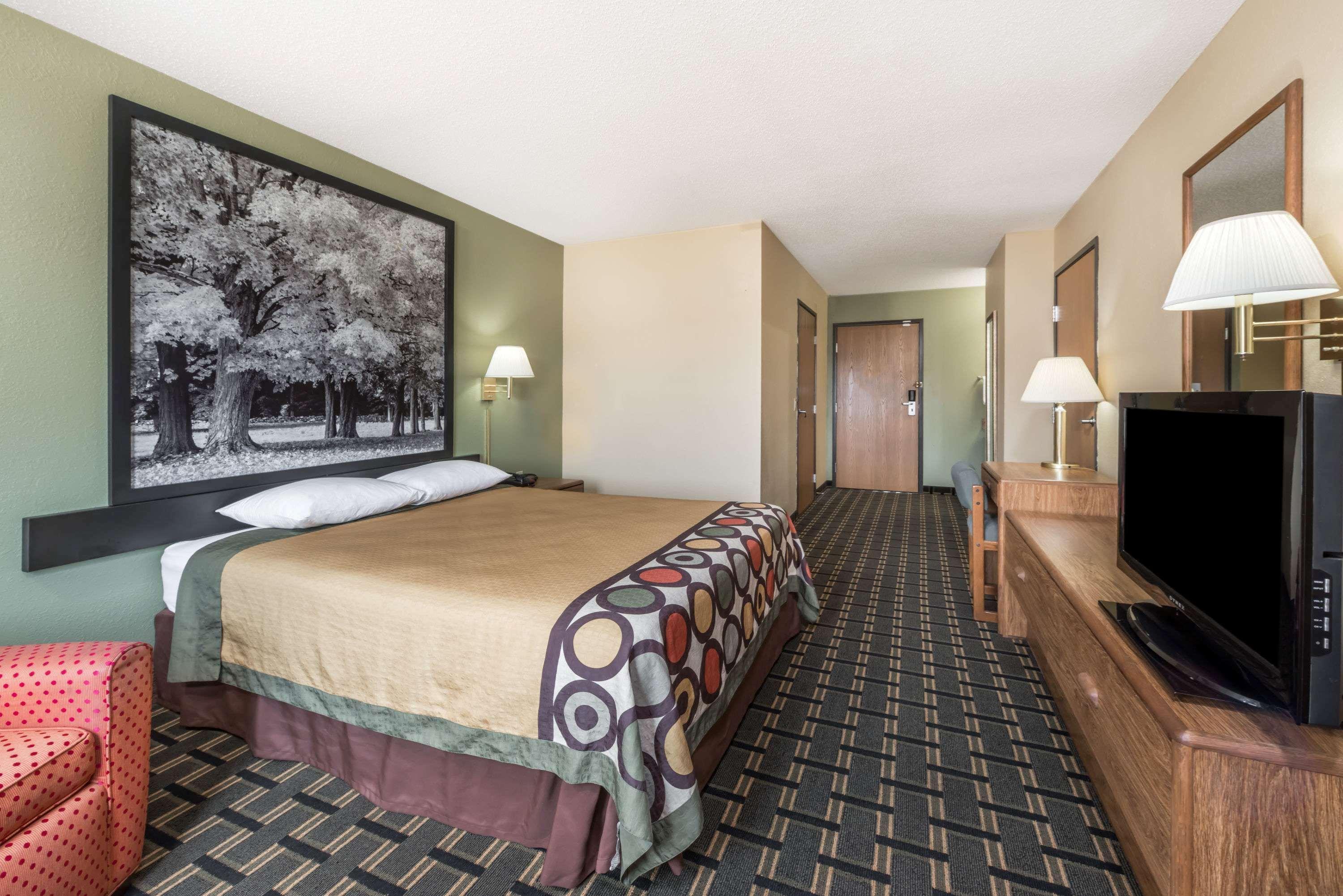 Super 8 By Wyndham Greenville Buitenkant foto