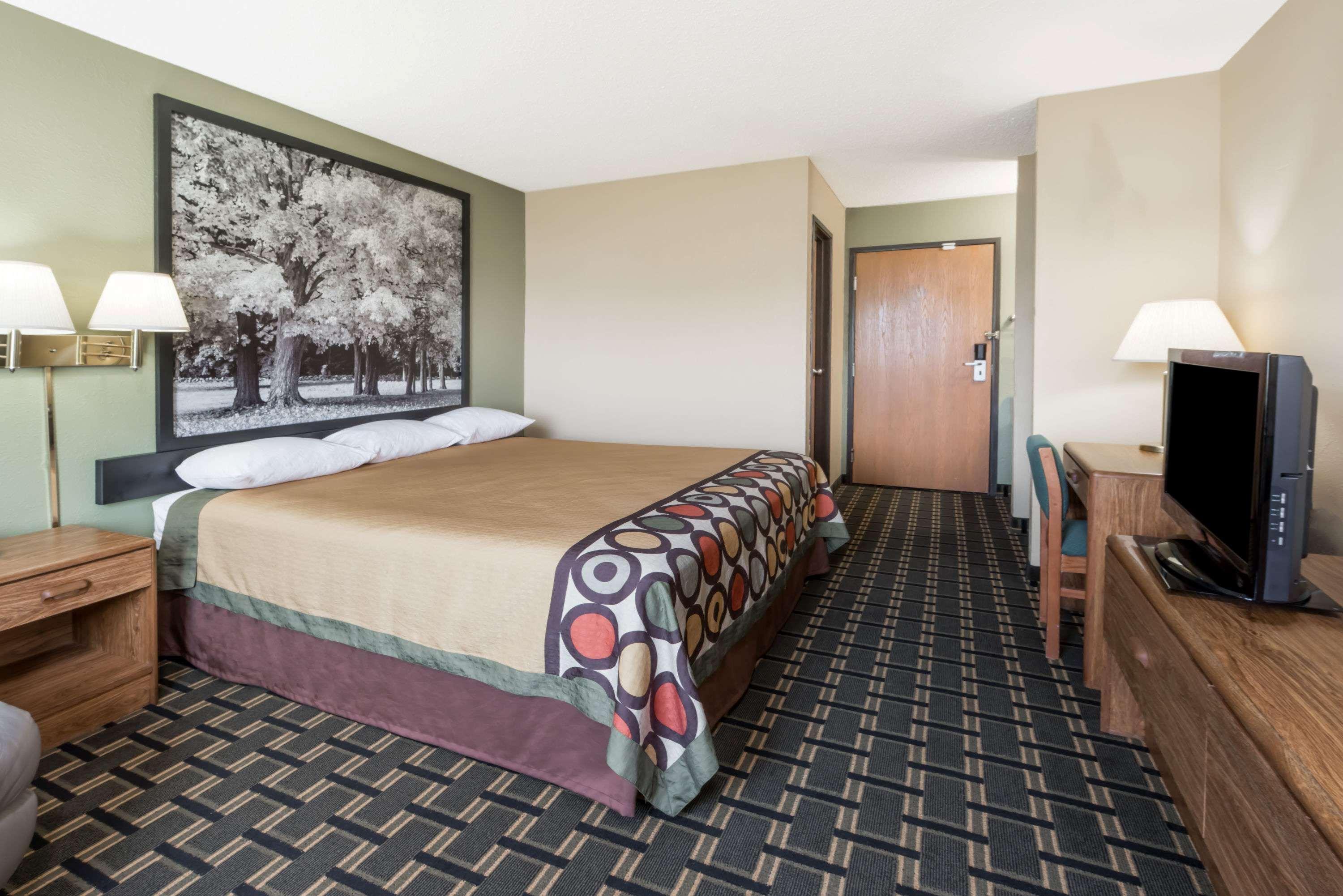 Super 8 By Wyndham Greenville Buitenkant foto
